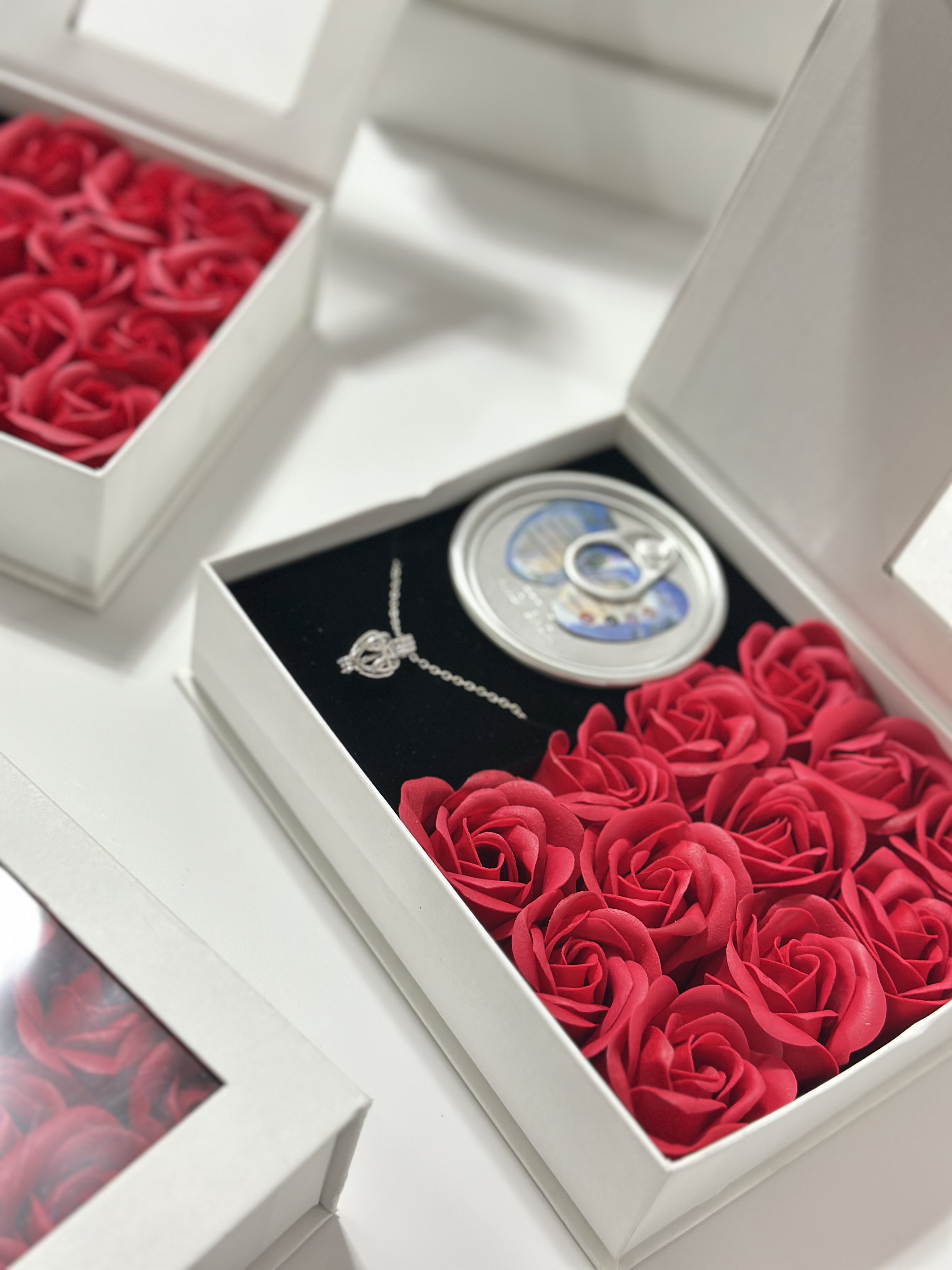 باکس کادویی مروارید عشق گردنبند مروارید پرورشی