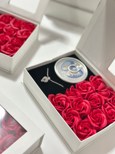 باکس کادویی مروارید عشق گردنبند مروارید پرورشی