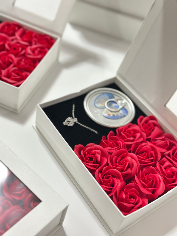 باکس کادویی مروارید عشق گردنبند مروارید پرورشی