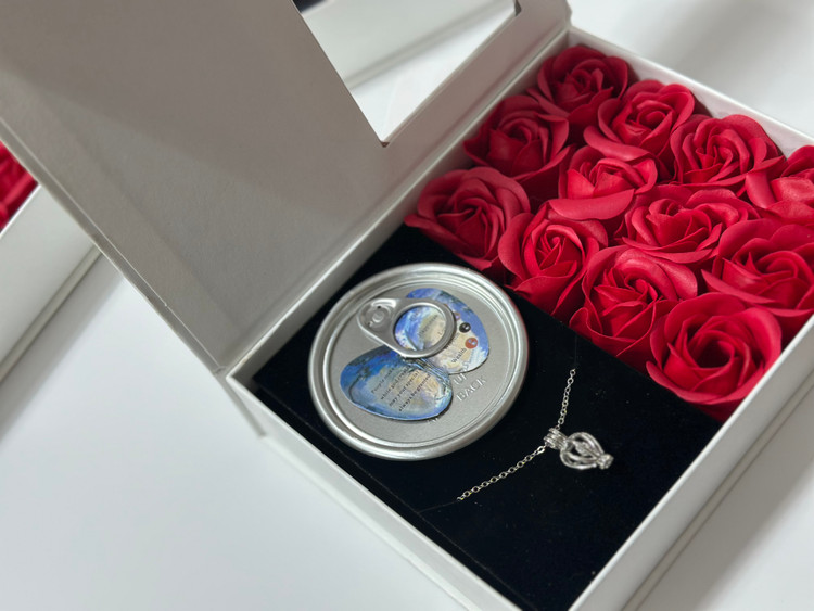 باکس کادویی مروارید عشق گردنبند مروارید پرورشی